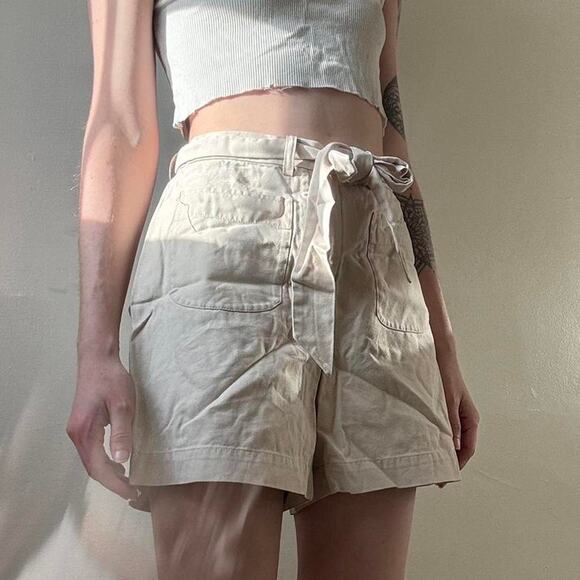 & Other Stories Beige Tie High Waisted Shorts 8 Preppy Spring Summer Vacation - Picture 1 of 2
